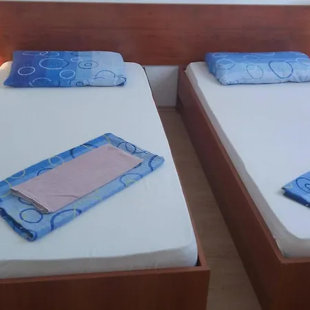 3599-1 For 6 Pers In Apartman