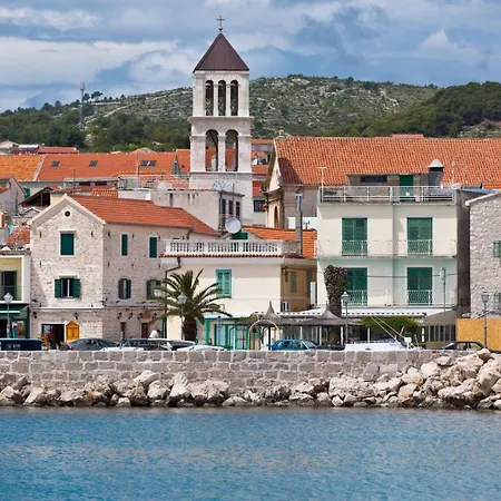 3599-1 For 6 Pers In * Vodice