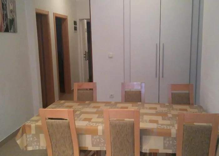 3599-1 For 6 Pers In * Vodice