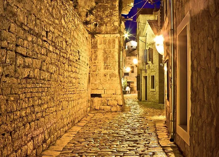 Apartman 3599-1 For 6 Pers In *